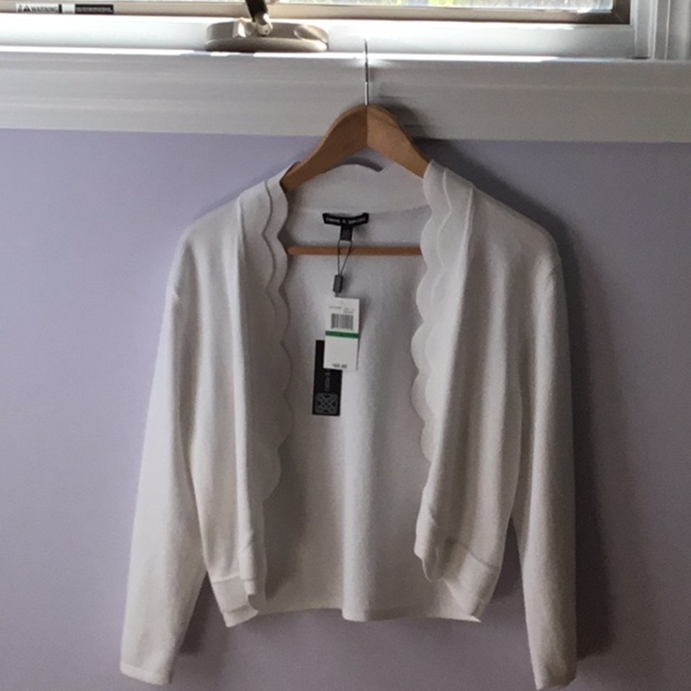 Cable & Gauge white short white sweater
